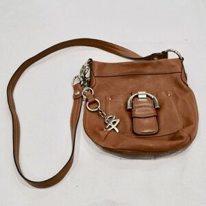 Like new B MAKOWSKY   genuine leather cross body